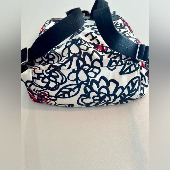 COACH White, Red, and Black Daisy Floral Backpack and COACH Dust Bag - Picture 3 of 7